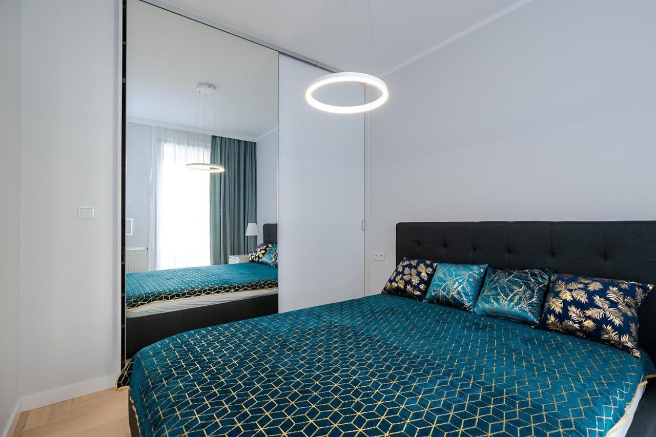 Wola Luxe Apartment Varsóvia Exterior foto